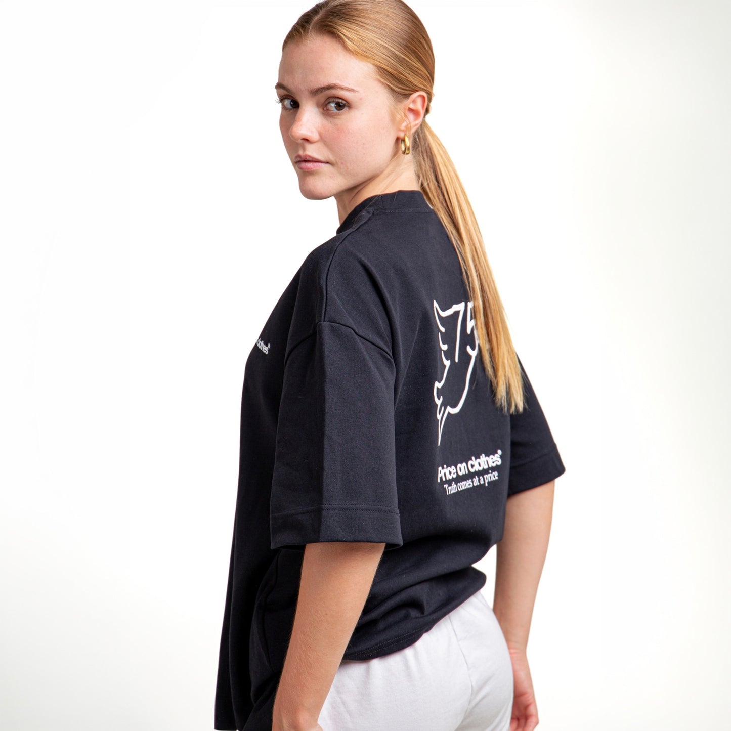 Dove Tee Black
